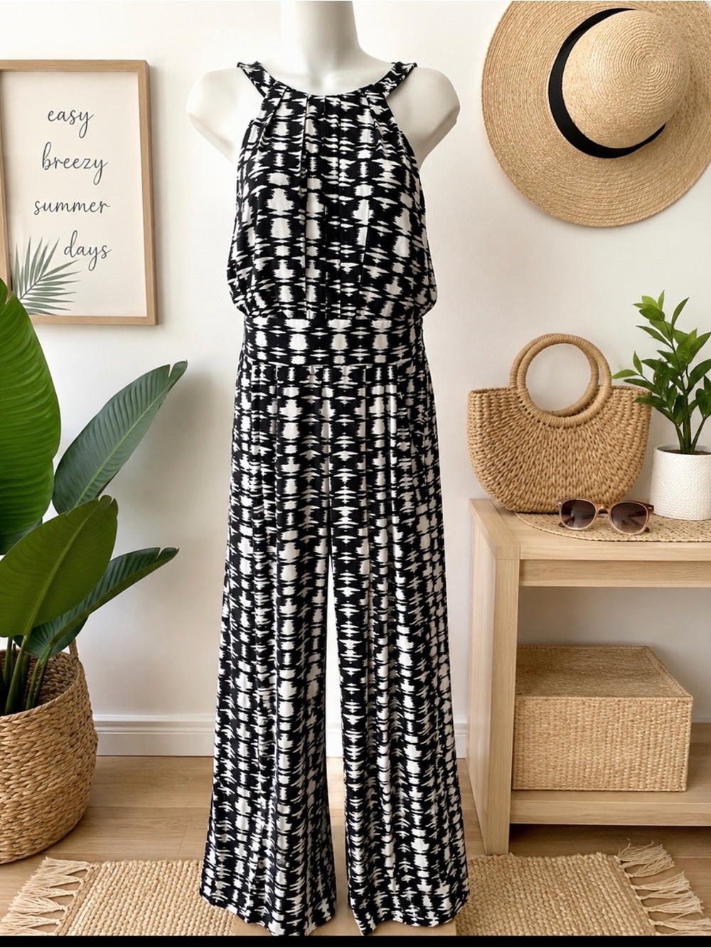 Vince Camuto Monochrome Geometric Jumpsuit size XS